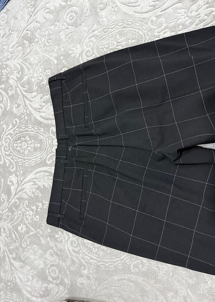 Bershka Kareli Erkek Kumaş Pantolon Siyah - Görsel 3