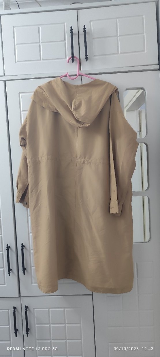 Bej Uzun Salaş Kadın Trençkot - Görsel 2