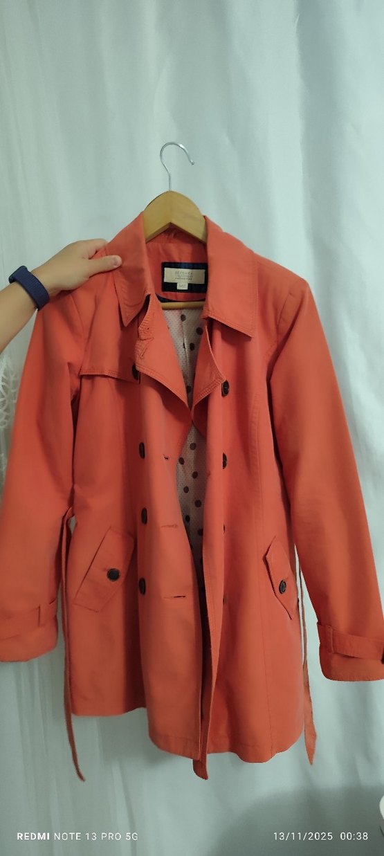 Düğmeli Kırmızı Midi Trençkot - Görsel 4