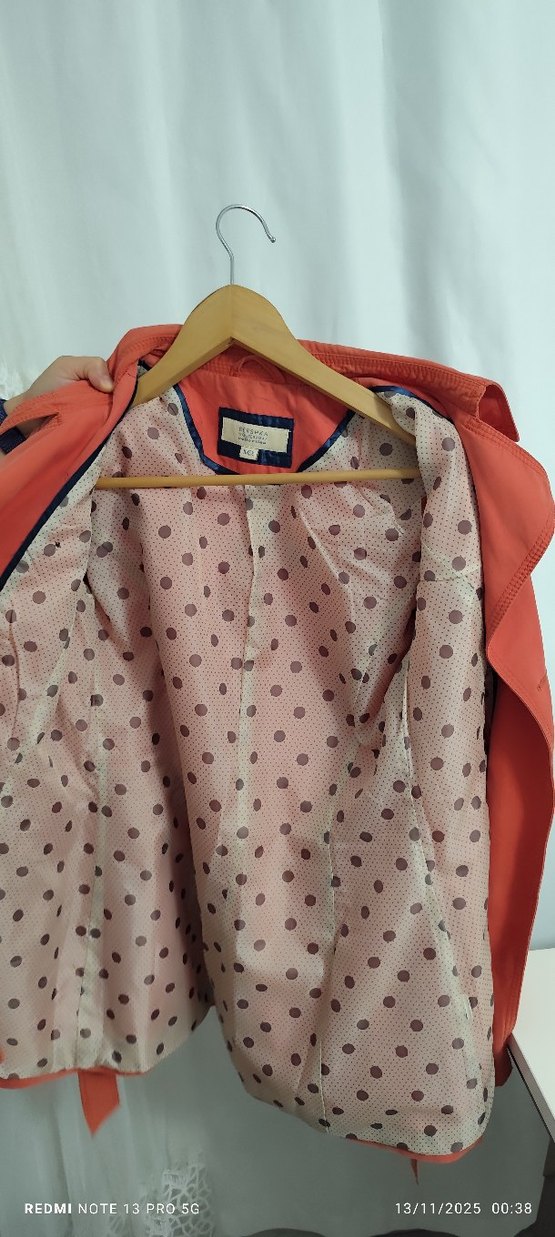 Düğmeli Kırmızı Midi Trençkot - Görsel 3