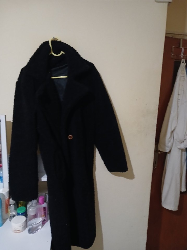 Siyah Düğmeli  Kadın Kaban - Görsel 2