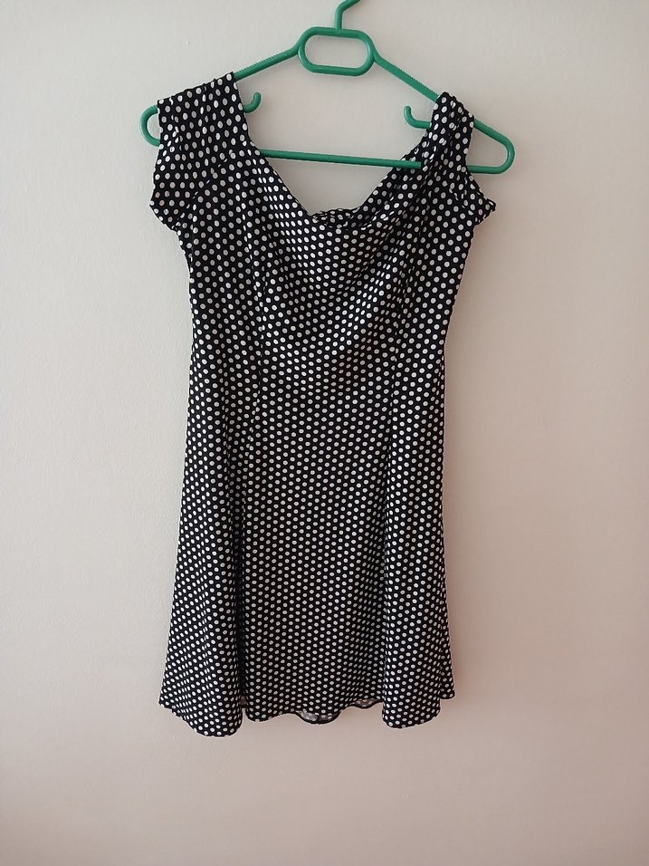 Puantiye Desenli Drapeli Midi Elbise - Görsel 3