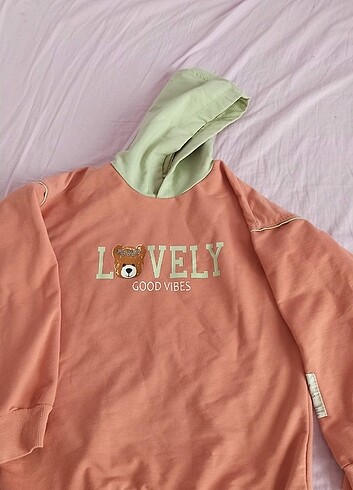 Sweatshirt 