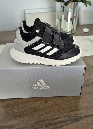 Adidas Adidas Erkek çocuk spor ayakkabı 26 numara