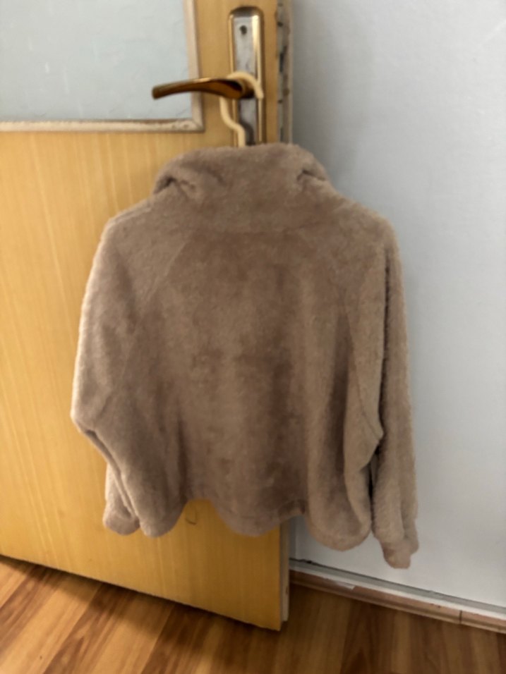 Bej Peluş Kısa Kadın Ceket - Görsel 3