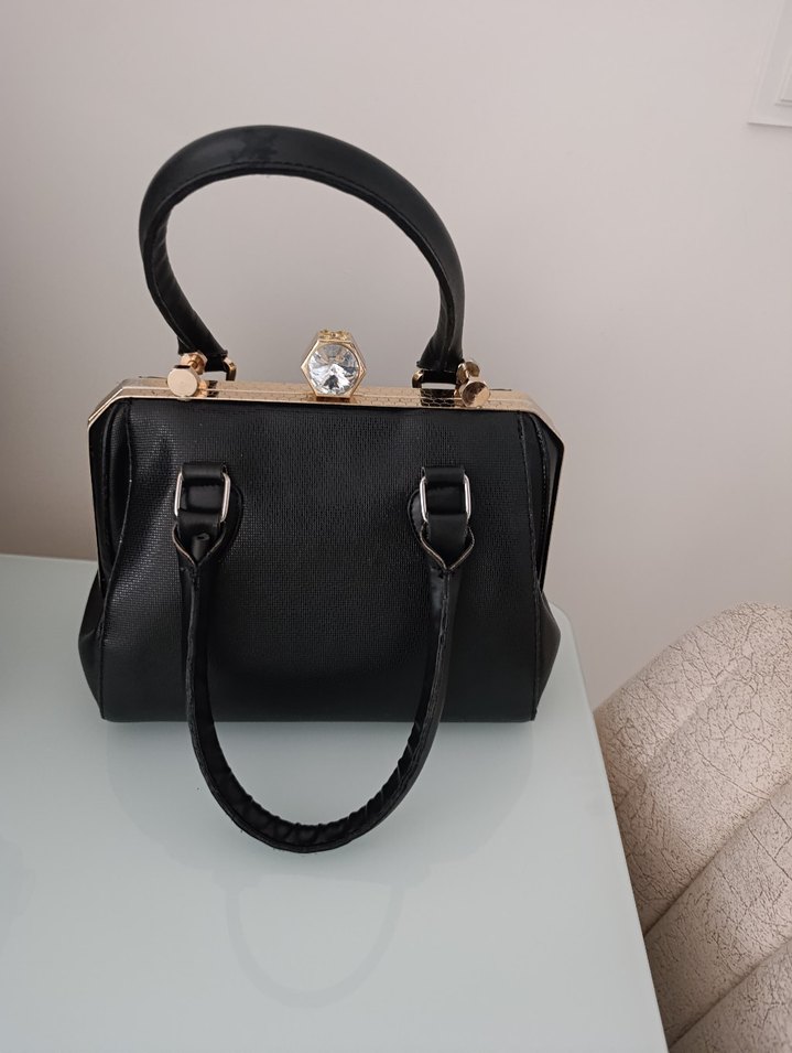 Kilitli Siyah Deri Klasik Kadın Çanta - Görsel 2