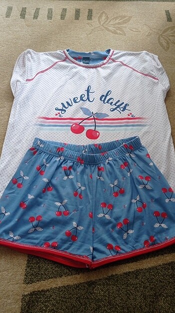 Diğer Bayan şortlu pijama takımı