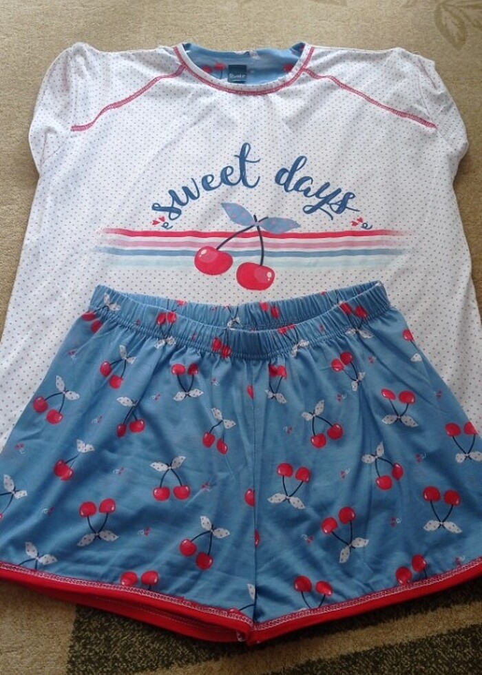 Bayan şortlu pijama takımı - Görsel 2