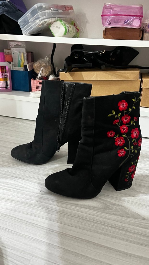 Nakışlı  Siyah Süet Kadın Bot - Görsel 2