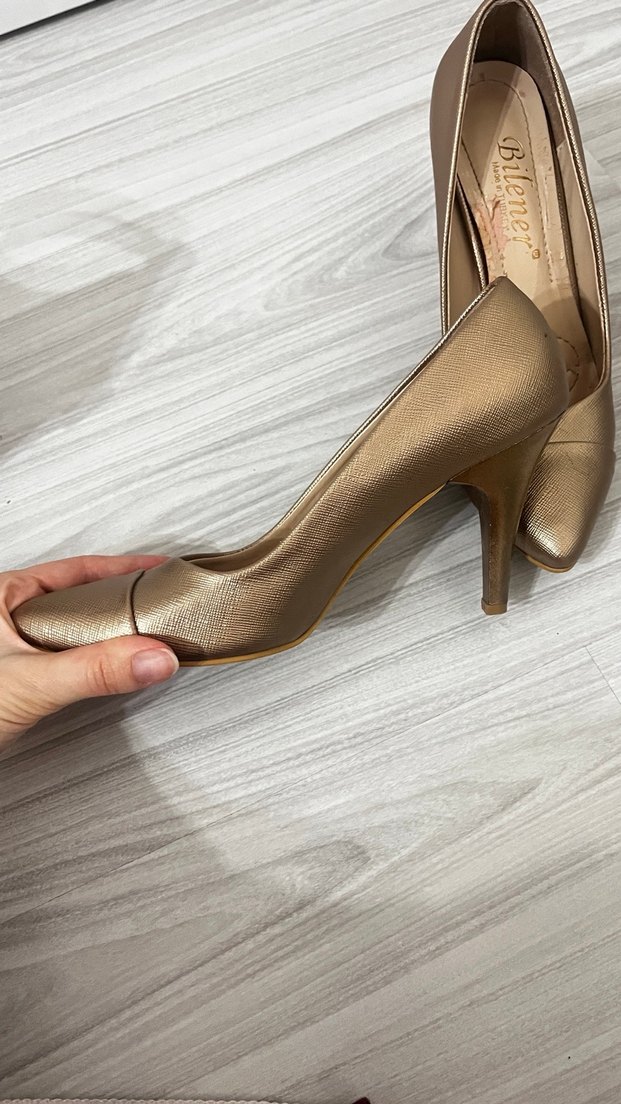 Bej Parlak Stiletto Topuklu Kadın Ayakkabı - Görsel 3