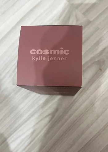 Kylie Jenner Cosmic Kadın Parfümü 100 ml - Görsel 5