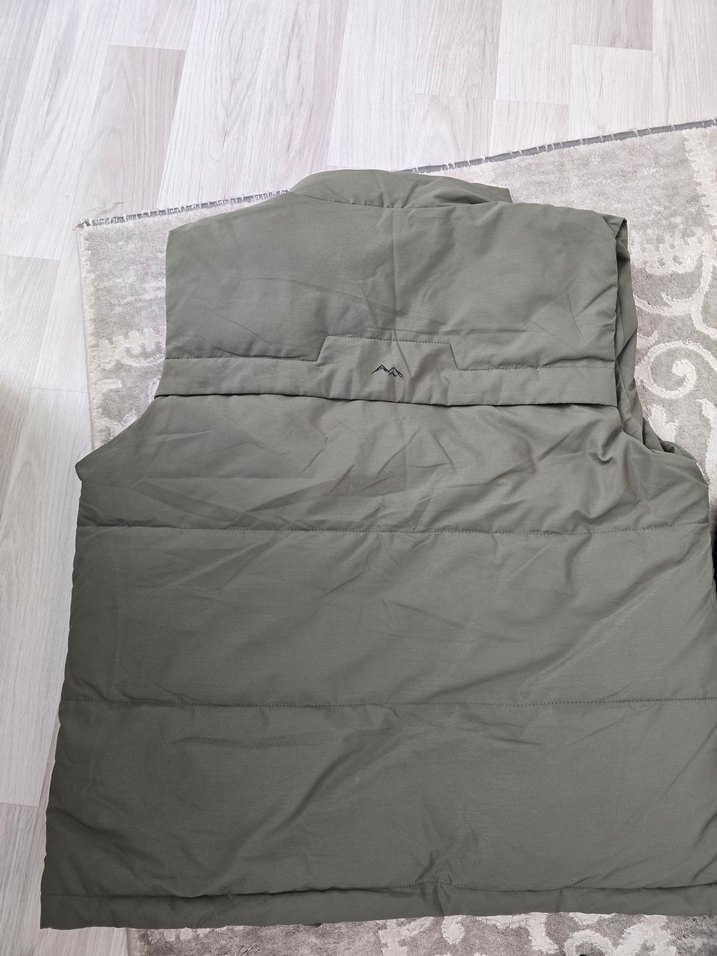 Gri Yüksek Yakalı Fermuarlı erkek Yelek - Görsel 5