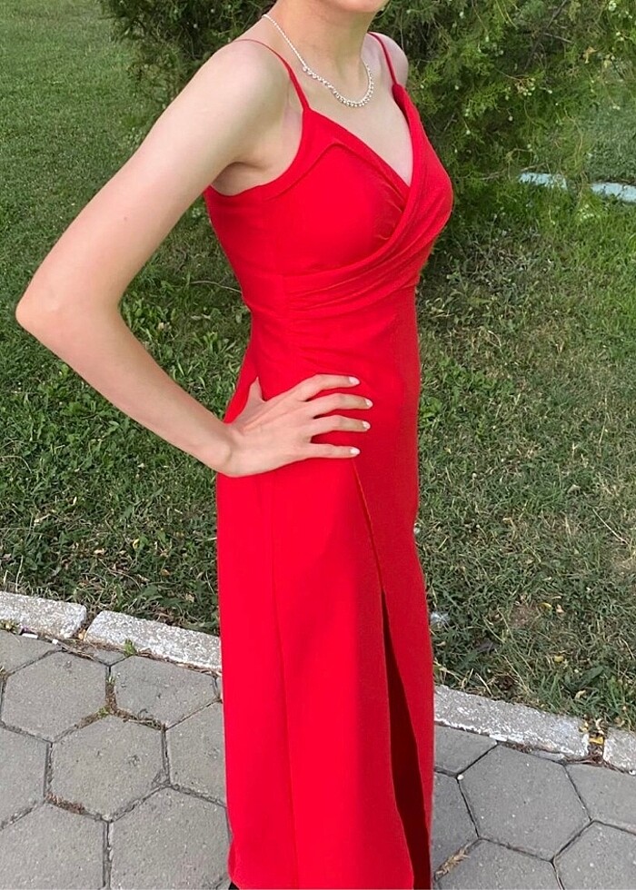 Trendyolmilla gece elbisesi - Görsel 2