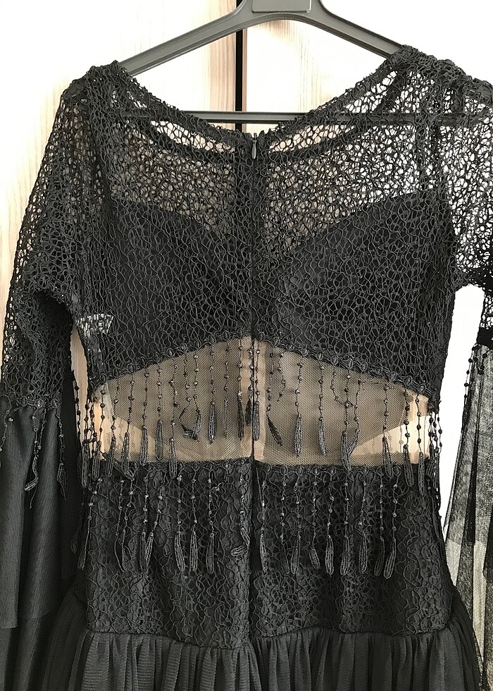 Püskül detaylı kısa elbise - Görsel 5