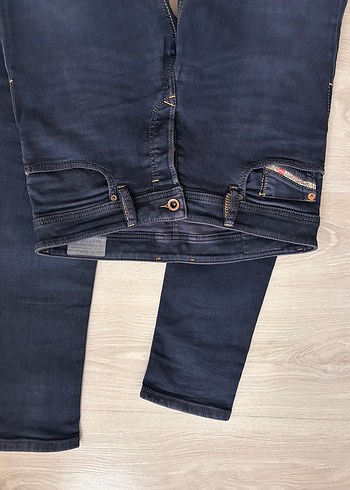 33 Beden Lacivert Regular Fit Erkek Kot Pantolon (orijinal Diesel)