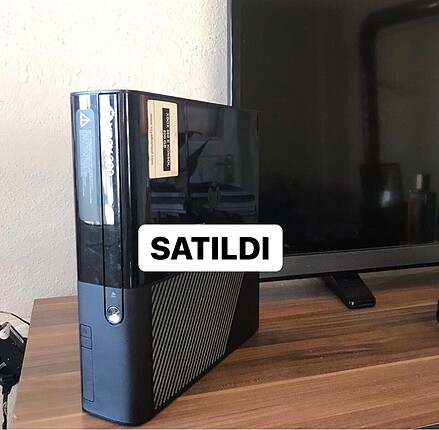 Xbox 360 (2015) + oyun kolu