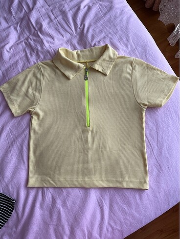 Çrop t-shirt