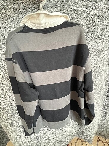 Zara polo yaka sweatshirt