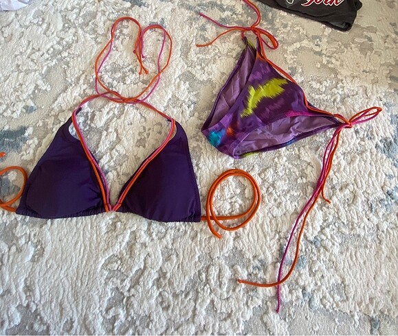 İpli bikini