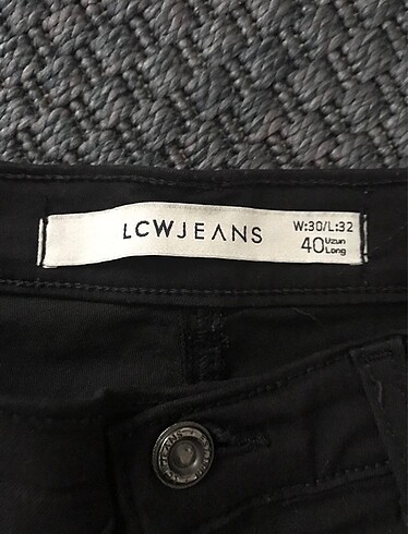 LC Waikiki Lcw siyah kot