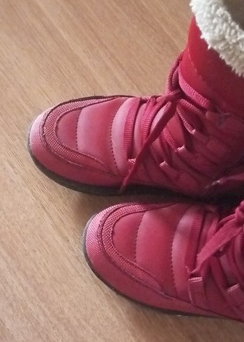 Kız Çocuk Kırmızı Kemerli Botlar - Görsel 3