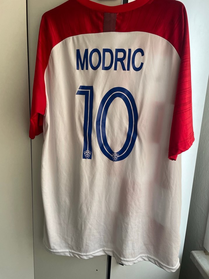 Luka Modric 2018 Hırvatistan iç saha forması - Görsel 2