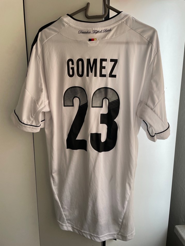 Mario Gomez 2010 Almanya iç saha forması - Görsel 2