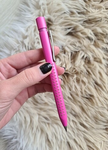 Faber castell pembe 0.7