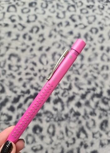 Faber castell pembe 0.7