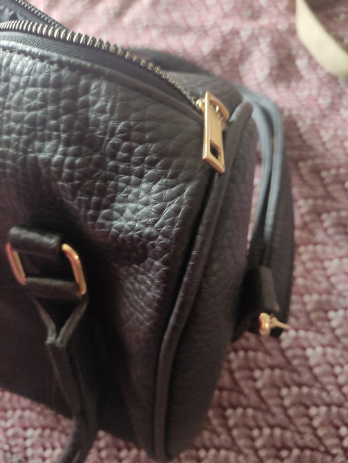 siyah çanta - Görsel 4