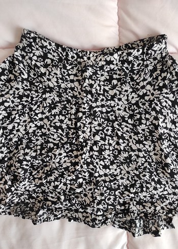 Volanlı Siyah Beyaz Şortlu Mini Etek - Görsel 2