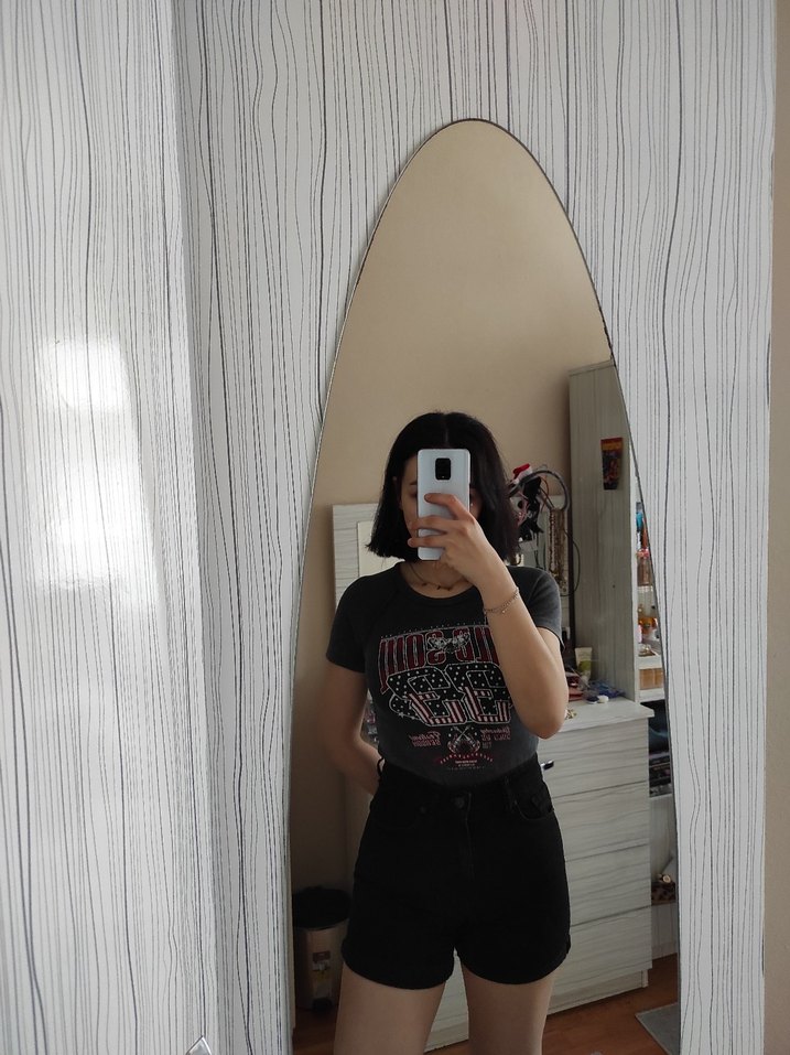 Siyah Loose Fit Mini Denim Şort - Görsel 3