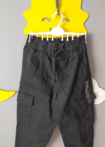 LC Waikiki Siyah Kemerli Erkek Çocuk Rahat Pantolon