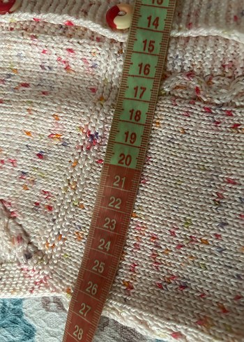 LC Waikiki Renkli Düğmeli Örgü Kız Yeleği