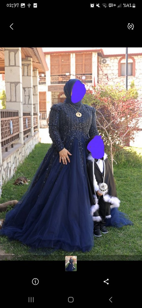 Uzun Lacivert Drapeli Tesettür abiye - Görsel 3