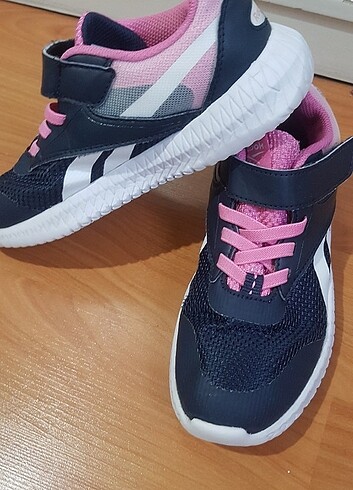 34 Beden lacivert Renk Spor ayakkabı 