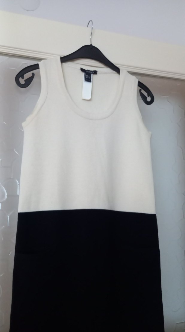 Kolsuz Mini Triko Elbise - Görsel 3