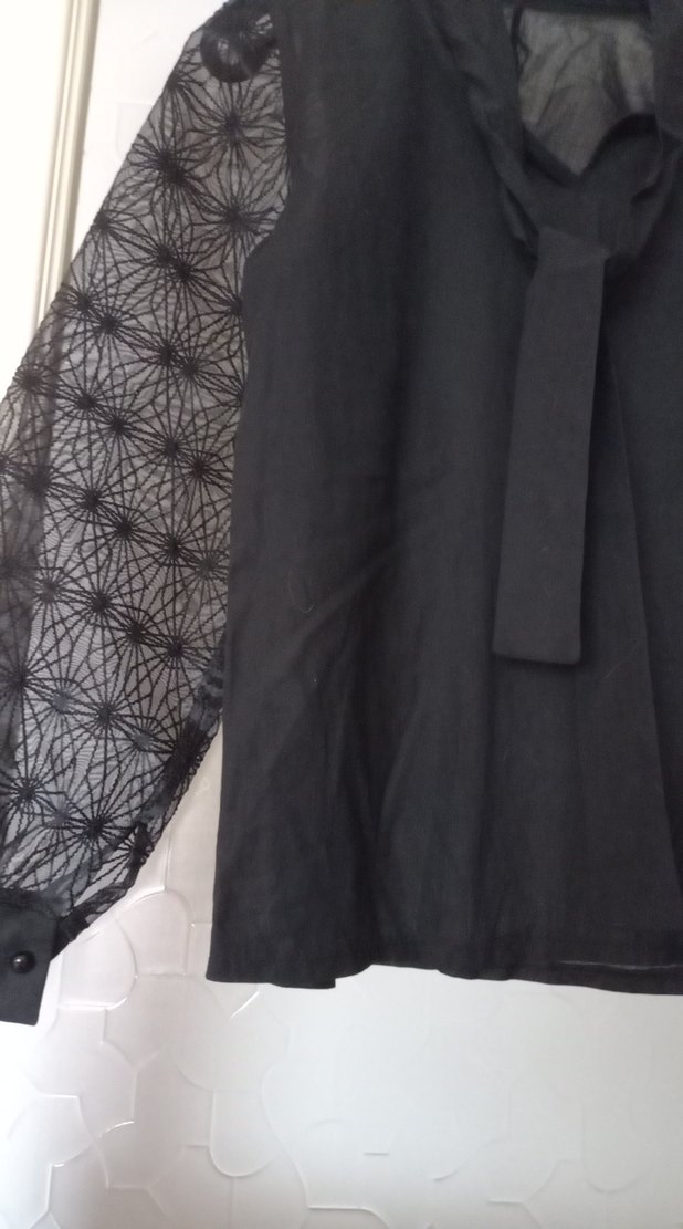 Düğmeli Siyah Gotik Uzun Kollu Bluz - Görsel 4