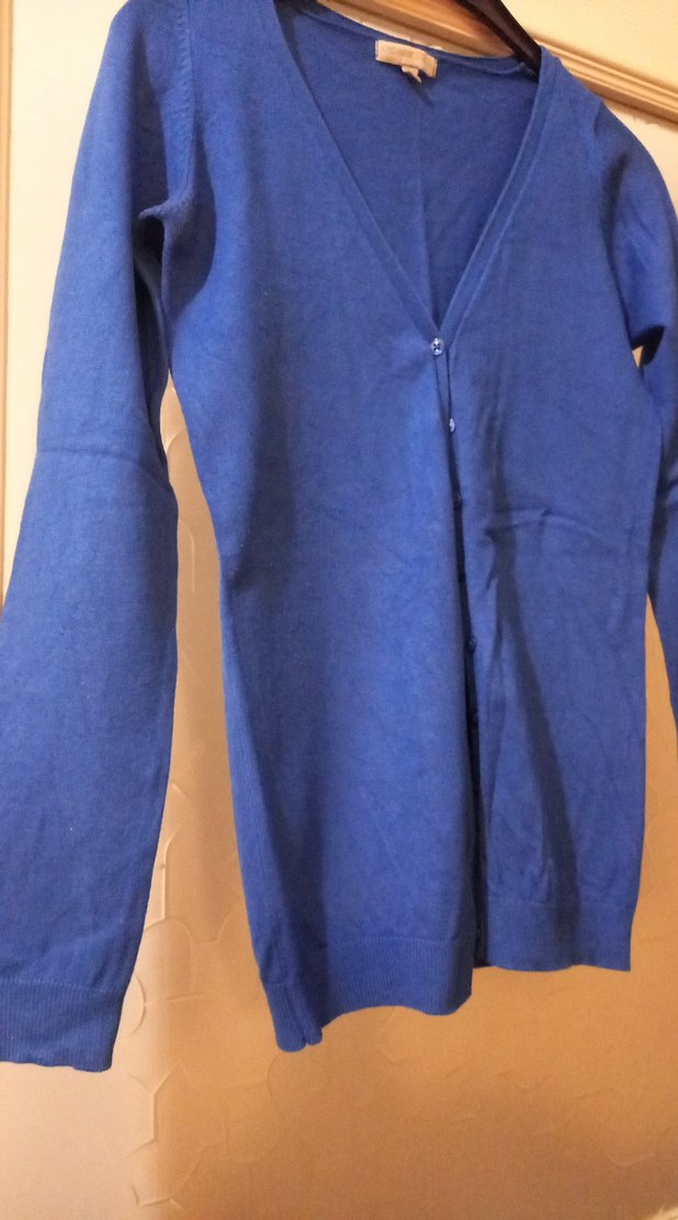 Düğmeli Lacivert V Yaka Kadın Hırka - Görsel 2