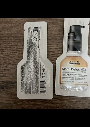 L'Oréal Metal Detox Saç Serumu - Görsel 3