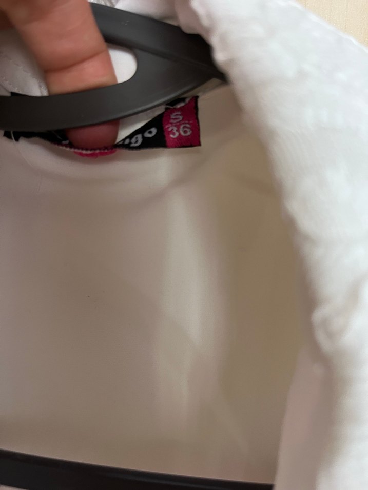 Düğmeli Beyaz Uzun Kollu Keten Gömlek - Görsel 4