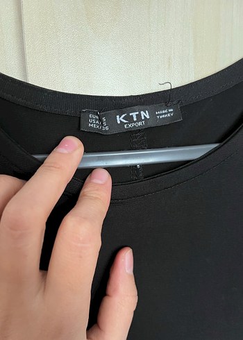 Siyah V Yaka Kısa Kollu Uzun Elbise - Görsel 2