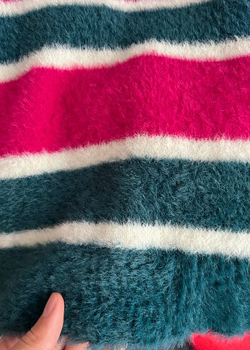 Çizgili Yumuşak Dokulu Kadın Kazak - Görsel 2