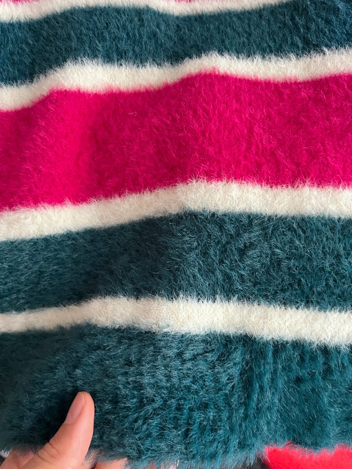 Çizgili Yumuşak Dokulu Kadın Kazak - Görsel 2