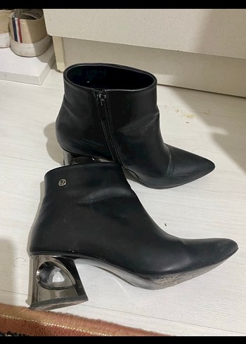 Pierre Cardin Sik Siyah Bilek Boy Bot