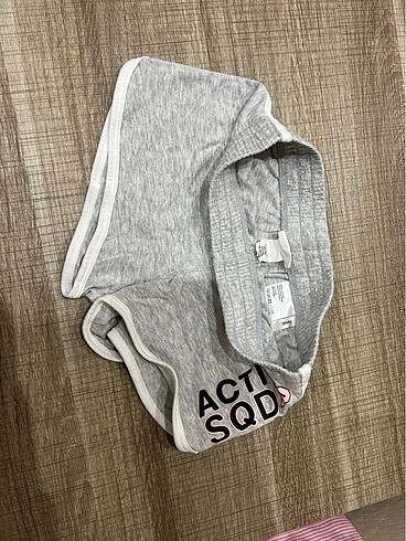 H&M kız çocuk şort