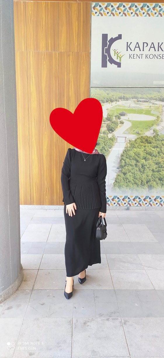 Siyah Piliseli Uzun Kollu Uzun Elbise - Görsel 5