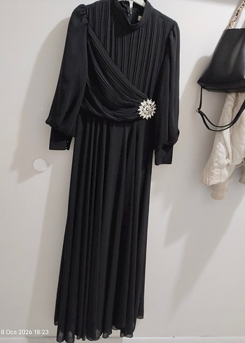 tesettür giyim uzun abiye taşlı tül elbise - Görsel 2