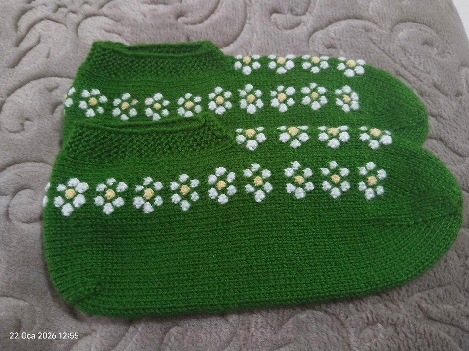 kadın kışlık el emeği patik - Görsel 2