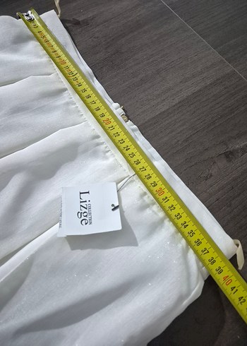 Nakış Detaylı Beyaz Uzun Etek - Görsel 3